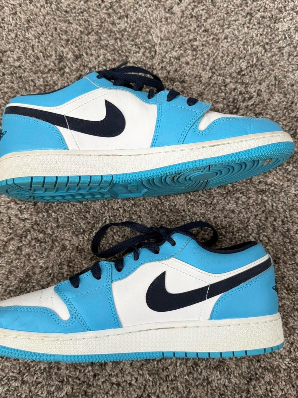 Nike Kids Light Blue and White Low-Top Sneakers - Picture 2 of 5